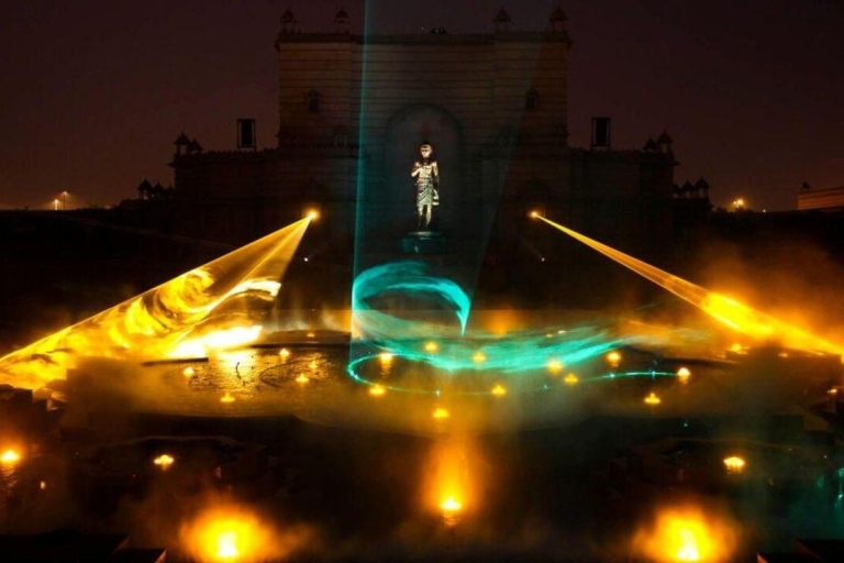 Nowe Delhi: zwiedzanie świątyni Akshardham z pokazem wody i światłaWycieczka All Inclusive do świątyni Akshardham z pokazem wody i światła