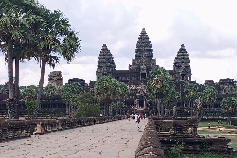 Private Airport Pickup & The Customized Trip in Siem Reap