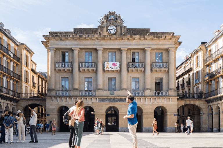 Bilbao: Biarritz, French Basque Coast & San Sebastian Tour