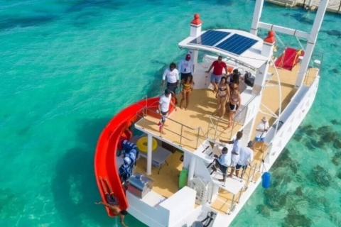 Punta Cana: partyboot + snorkelcatamaran natuurlijk zwembad