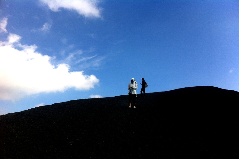 Trekking guidé sur l'EtnaTrekking sur l'Etna