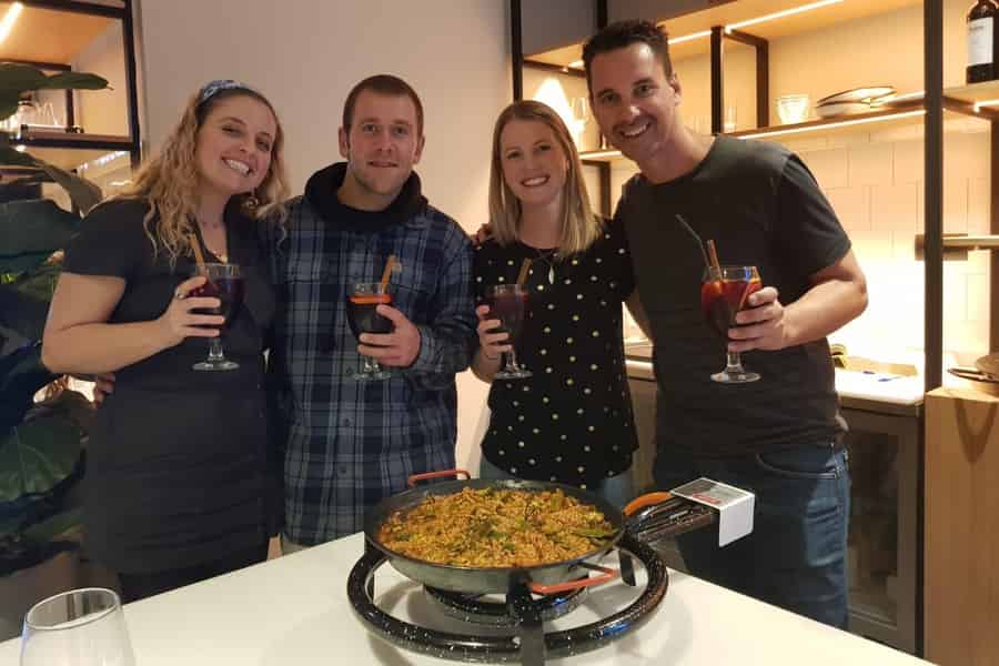 Sevilla: Paella und Sangria erleben