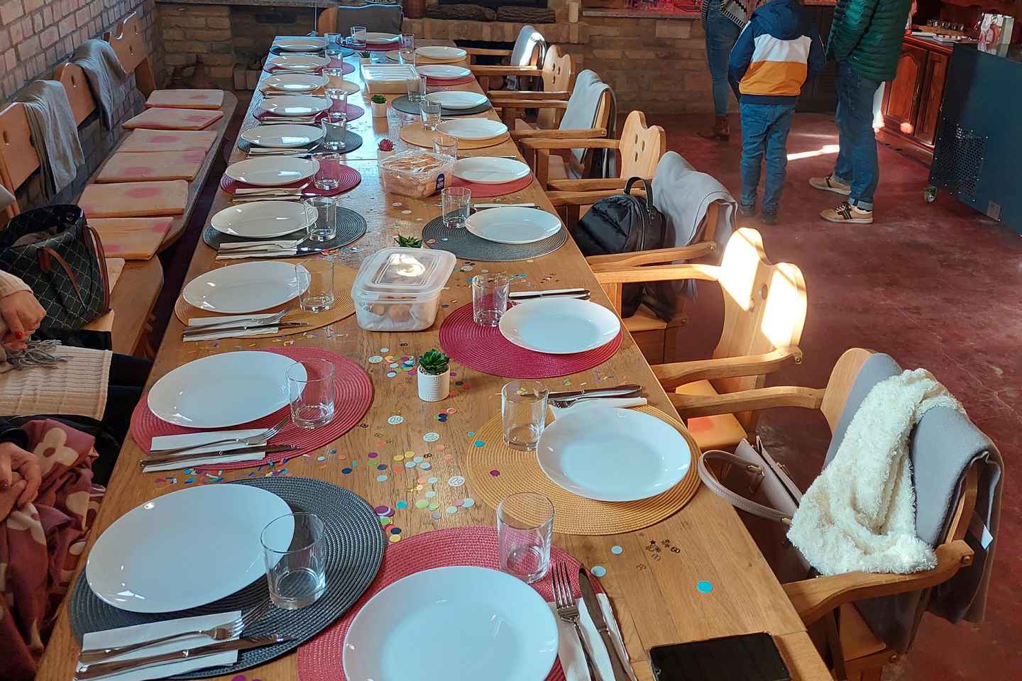 From Budapest: Half-day Monor wine tour with meal