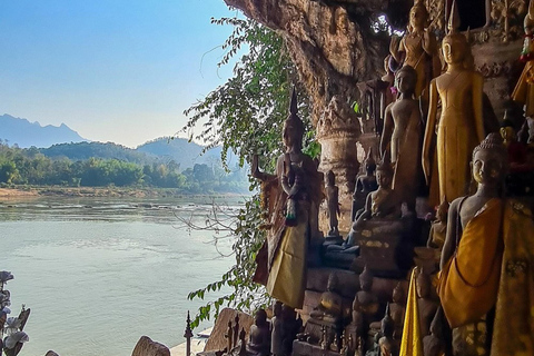 Viagem de barco lento: Chiang Mai a Luang Prabang 3Dias 2NoitesViagem de barco lento: Chiang Rai a Luang Prabang 3Dias 2Noites