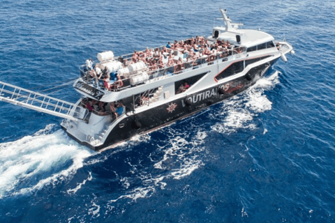 Zakynthos: VIP Cruise around the island by the Royal Yachts