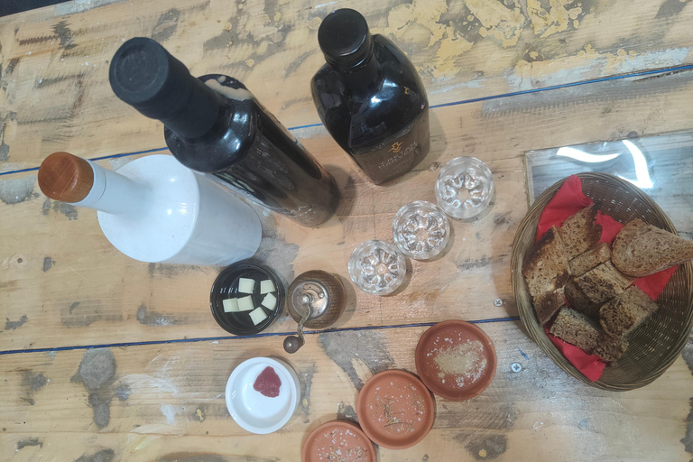 Extra Virgin Olive Oil Masterclass with a Sommelier