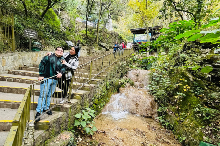 Tour "Cola de Caballo", with guide, transfer and tickets Monterrey: Cola de Caballo Waterfalls Tour