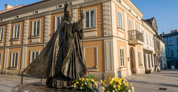 Krakow: Pope John Paul II Guided Tour with Home & Sanctuary