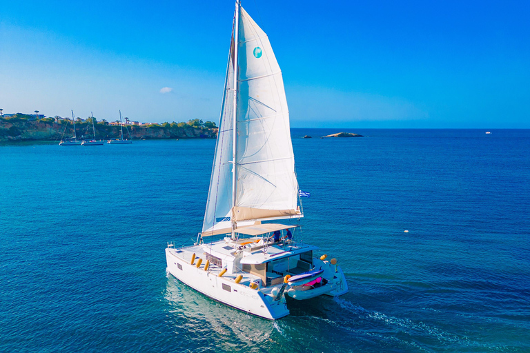 Rethymno: Sailing Catamaran Cruise with Meal & Drinks Rethymno: Luxury Catamaran Cruise with Meal & Drinks