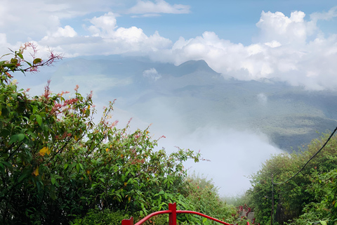 Kandy: Adam's Peak Guided Hike with Snacks and Pickup Nuwaraeliya: Adam's Peak Guided Hike with Snacks and Pickup