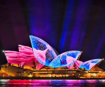 Darling Harbour: Slow Jet Boat Cruise Vivid Sydney