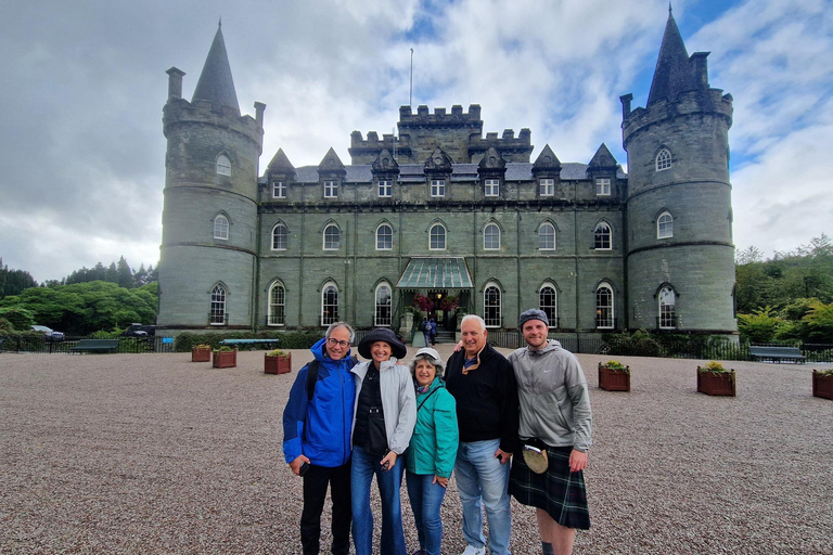 Greenock: Stirling Castle, Kelpies, & Luss Day Trip