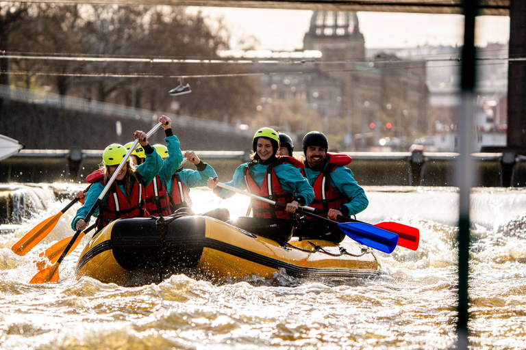 PRAGUE: whitewater rafting directly in Prague city center
