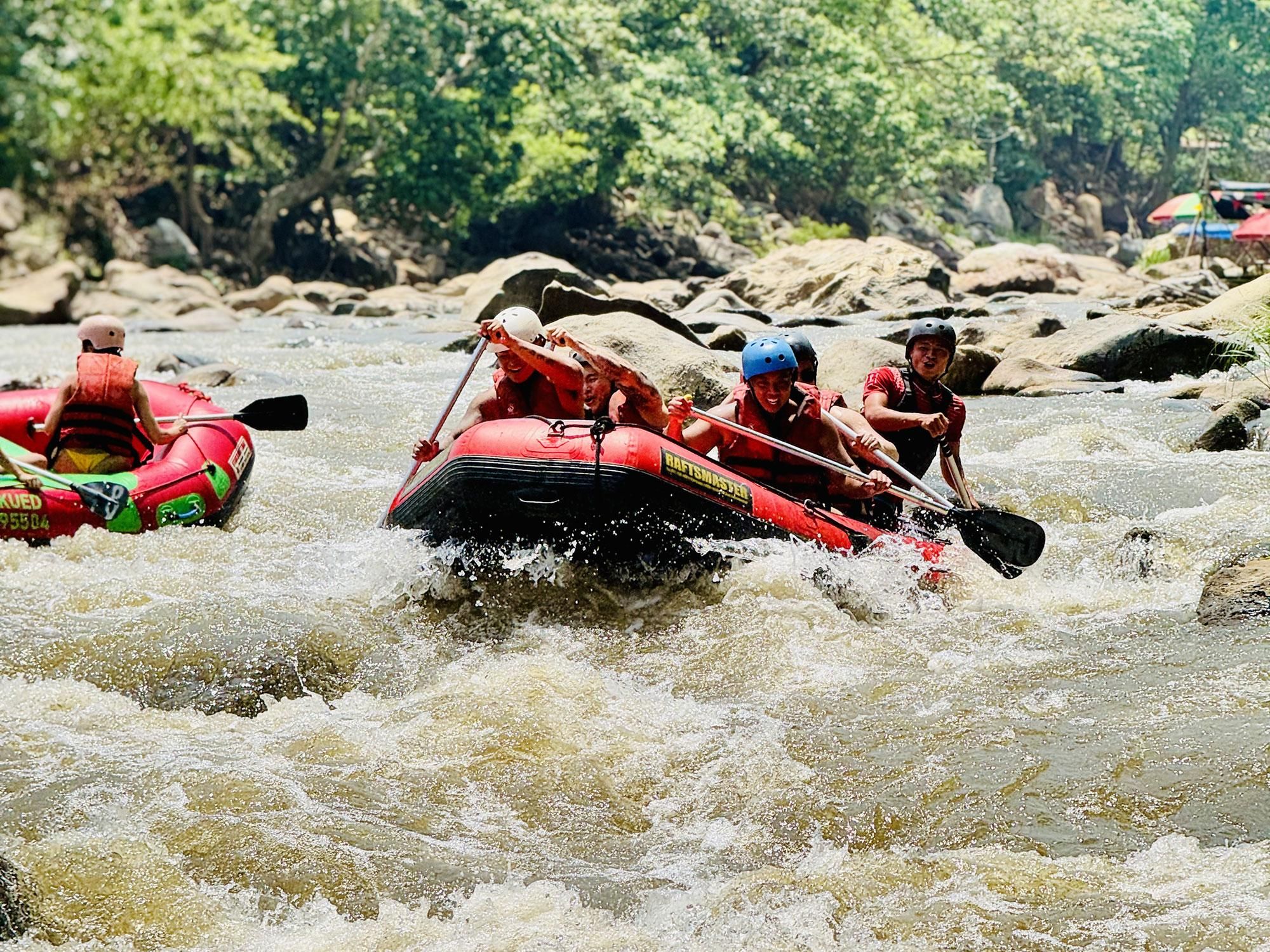 Chiang Mai: Rafting- und Bambus-Kombi, malerische Fluss-Café-Tour