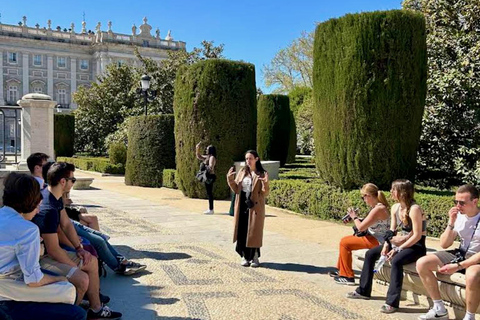 Madrid: Guided Walking Tour of Must-See Sights
