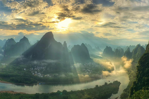 Xianggong Hill: Iconic Sunrise Photography Tour