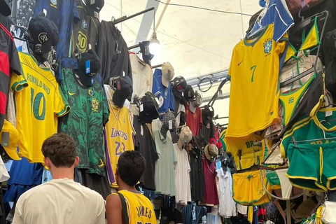 Rio de Janeiro: Private Rocinha Tour by Two Local Cousins