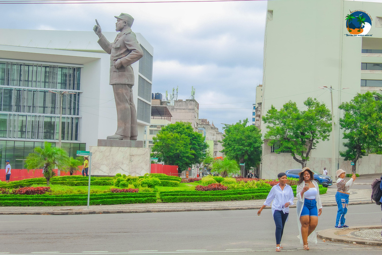 Eswatini: Maputo Day Trip with Lunch and Beach Time