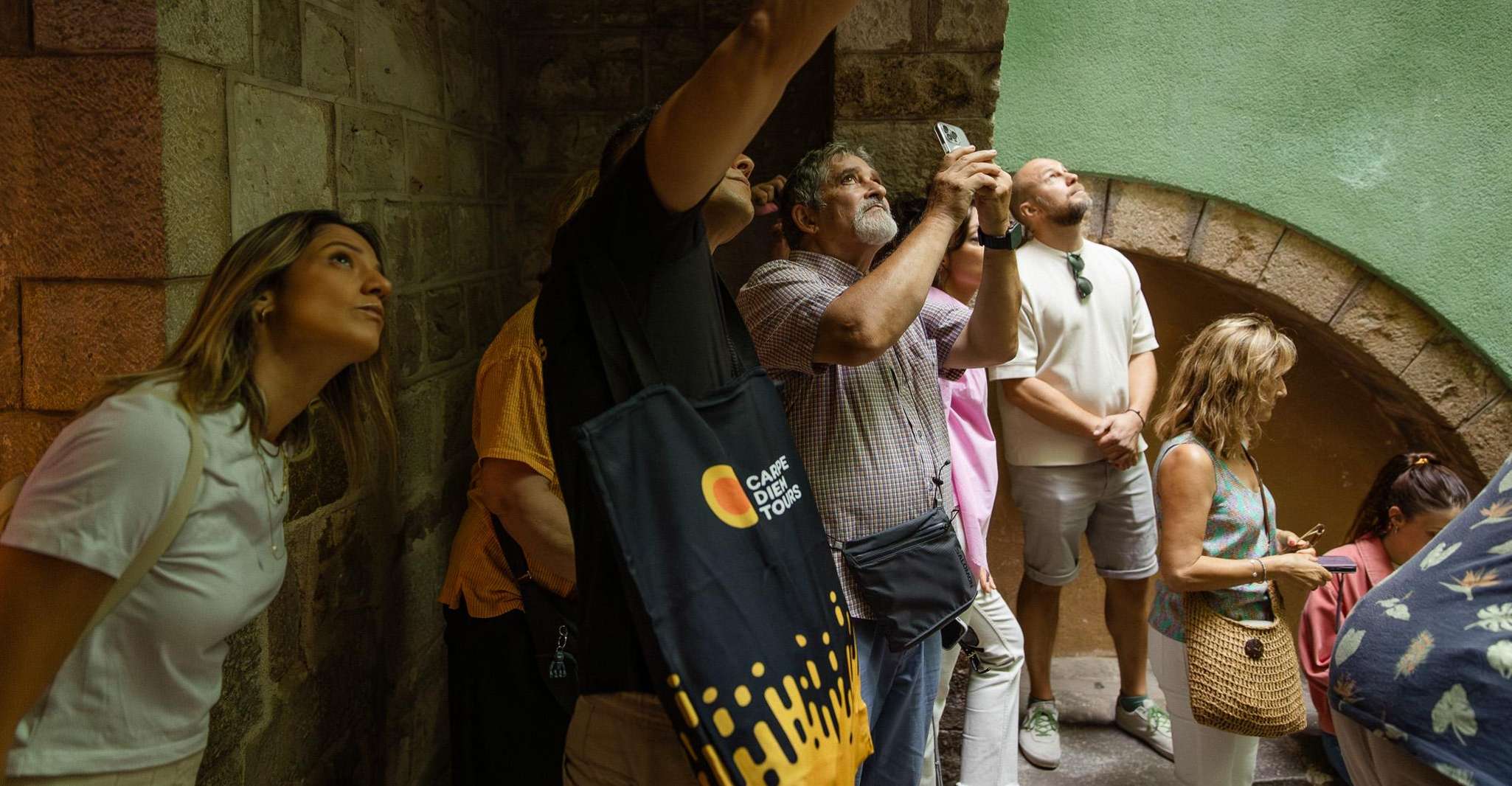 Barcelona: Gothic Quarter Walking Tour with 10+ Attractions photo 10