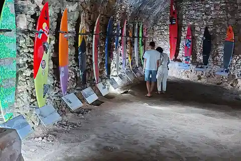 Visite privée de Nazaré et Alcobaça, vagues géantes et monastère