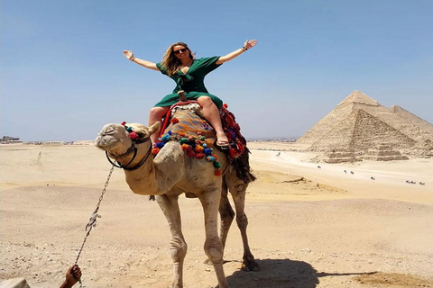 Viaggio privato All-Inclusive Piramidi di Giza, Memphis e SaqqaraTour privato senza biglietti d&#039;ingresso