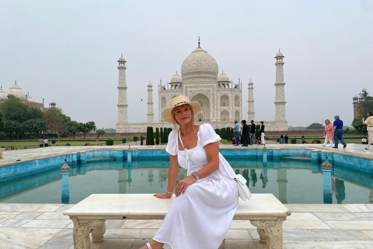 Delhi: Taj Mahal, wschód słońca i Fort Agra, prywatna wycieczkaTylko samochód, kierowca i przewodnik