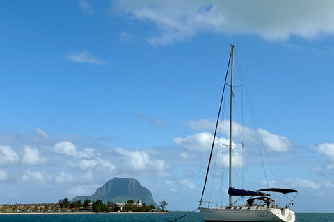 Mauritius: 3-Day Private Sailing Cruise - West Coast Maurice