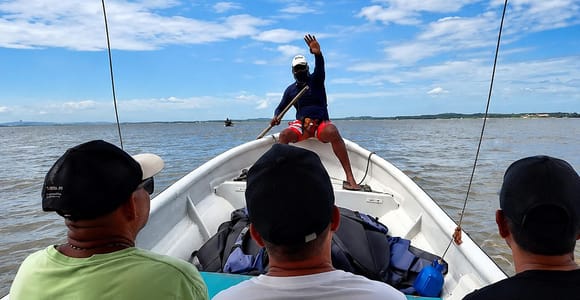 Punta Arena: Beach Day on Tierra Bomba with Speedboat and Lunch