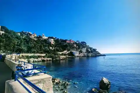 A Classic Car for a Private Guided Tour of the Côte d'Azur