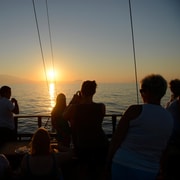 Rethymno: Sunset Cruise with Drinks and Snacks