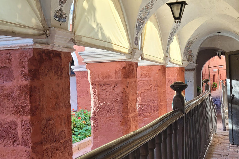 Arequipa: City Tour and a visit to the Monastery of Santa Catalina Arequipa: City Tour and Visit to the Santa Catalina Monastery