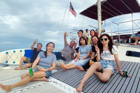 Penang: Sharing Monkey Beach Route Sunset Cruise