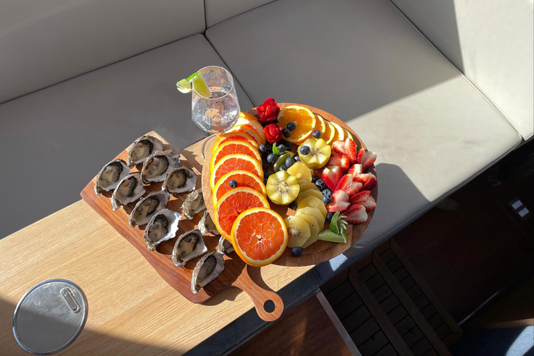 Hobart fishing and diving boat tour