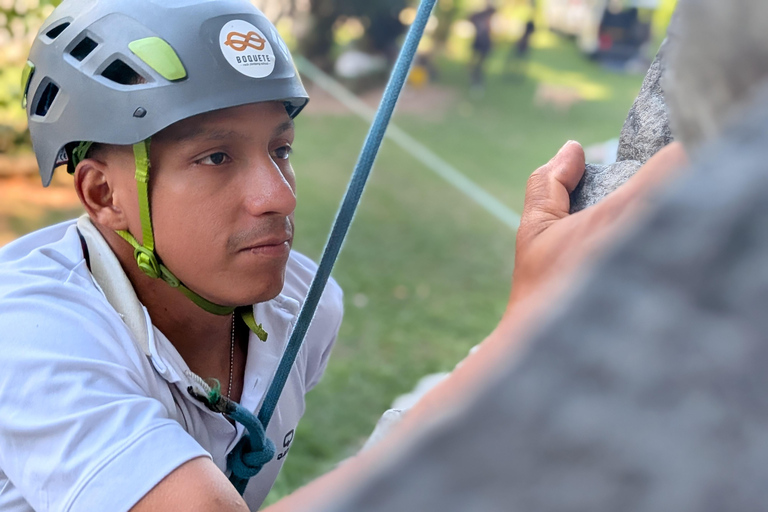 Tour: Rock Climbing in Los Naranjos de Boquete Sightseeing Tour: Rock Climbing in Los Naranjos de Boquete