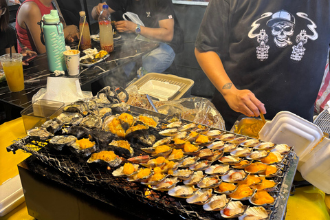 Manila: best shopping districts and Food Parks Guided Tour