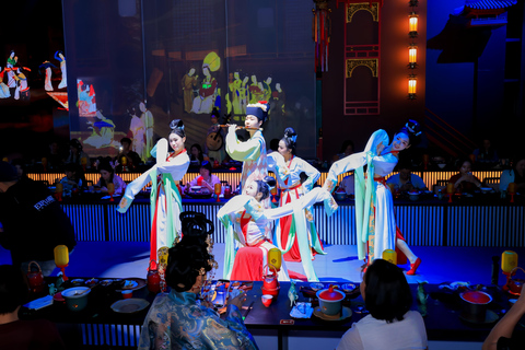 Guangzhou: Silk Road Show with Dinner & Costume Rental SVIP Seat Only Meal