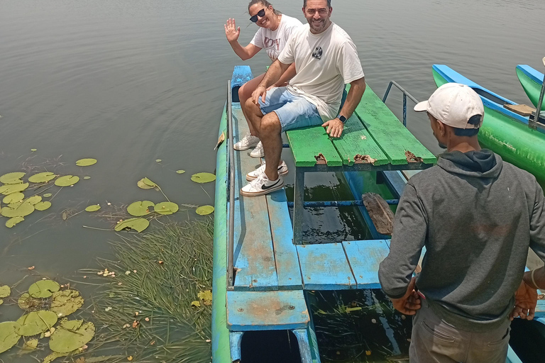 Kandy: Sigiriya Rock Fortress & Dambulla Cave Temple Tour