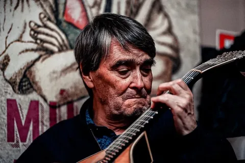 Lisboa: Experiencia Musical de Fado con Aperitivos Portugueses