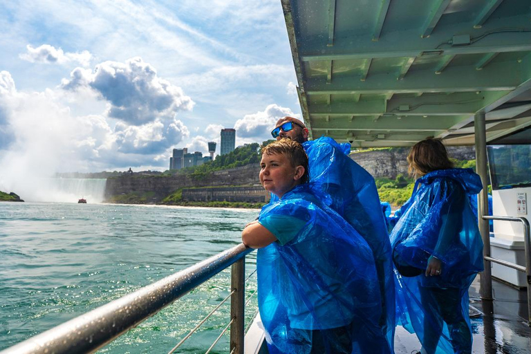 Cataratas del Niágara: Recorrido por EE.UU. y Canadá con tour en barco + almuerzo