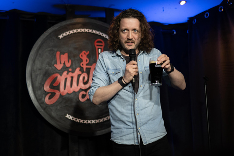 Dublin: Clube de Comédia Temple Bar In Stitches Comedy