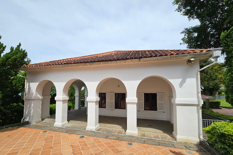 Tamsui: Historic Landmarks and Riverside Morning Tour Small-Group Tour Only