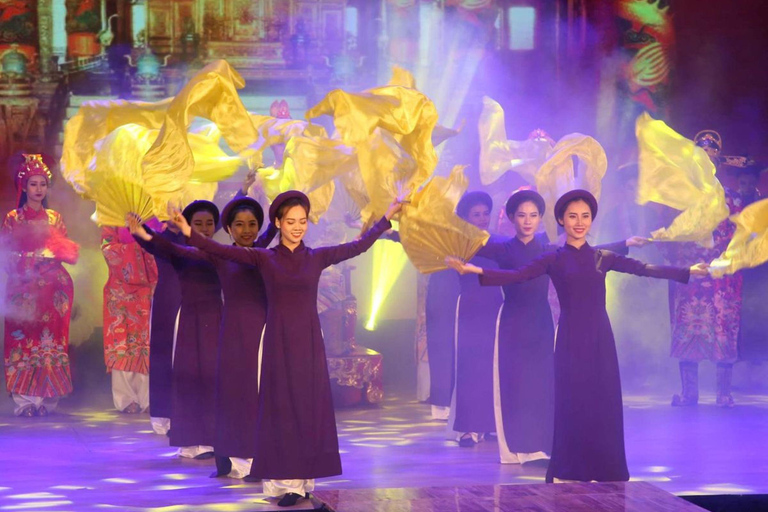 Da Nang/Hoi An: spettacolo Ao Dai con trasferimenti in hotelDa Nang/Hoi An: spettacolo Ao Dai con trasferimenti dall'hotel