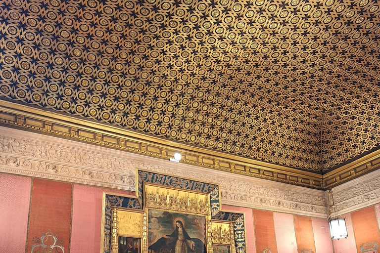 Seville: Guided visit to the Alcázar, Cathedral and Giralda