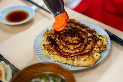 Osaka : Cours de cuisine et dégustation de saké avec visite du marché local