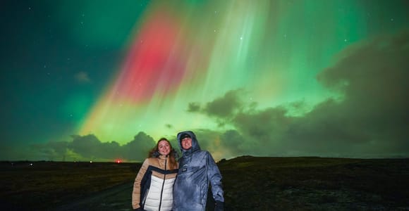 Reykjavík: Northern Lights by 4x4 with Photos and Hot Cocoa