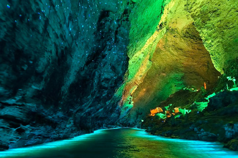Zhangjiajie：Huanglong Cave & Underground Boat Tour Pass
