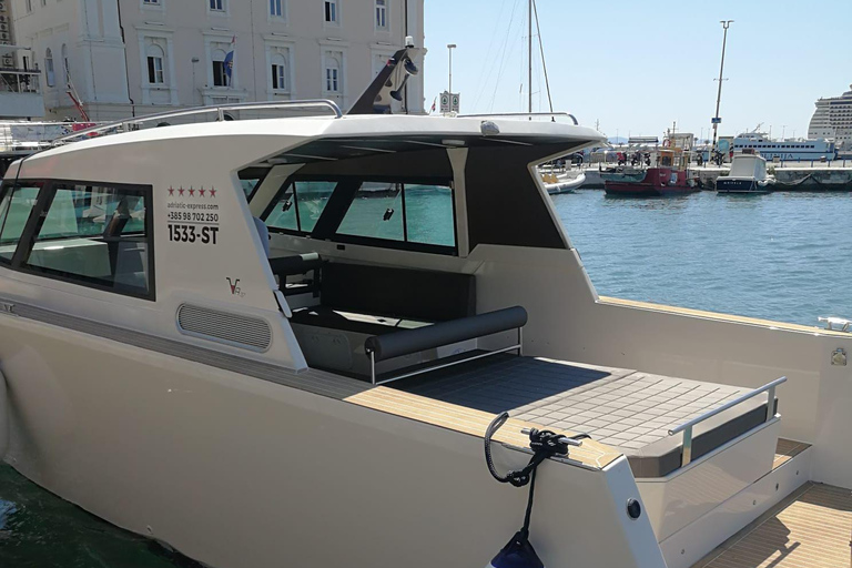 Au départ de Split : tour en bateau des 5 îles et de la grotte bleueVisite d&#039;une jounée de luxe, de Split à la Grotte Bleue et 5 îles