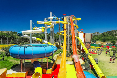 Chersonissos: Acqua Plus Waterpark toegangskaartjeVervoer vanuit Rethymnon-Georgioupolis-Bali