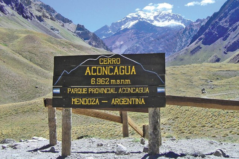 4-Days Essential Mendoza - City, Mountains & Wine!