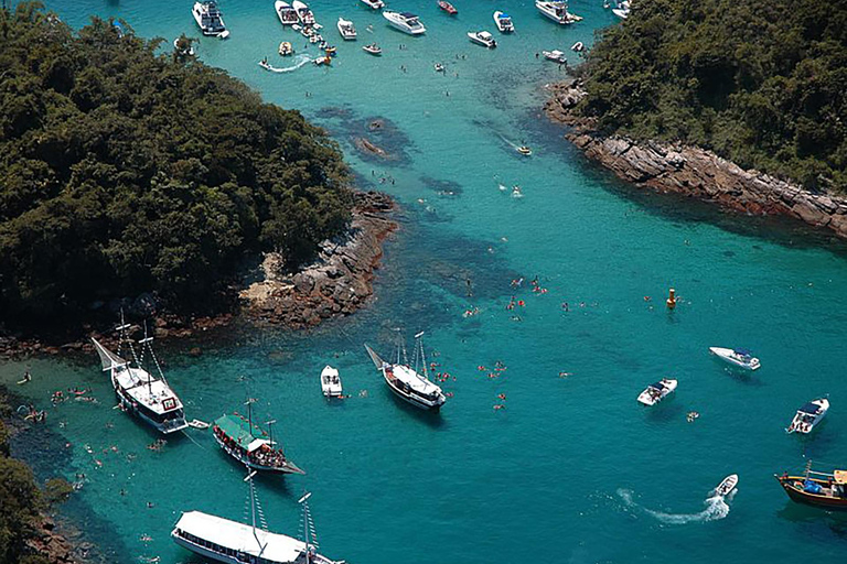 Tour guiado de Angra, con almuerzo (salida de Angra)